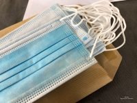 Distribution de masques jetables aux habitants de Cayeux-sur-Mer